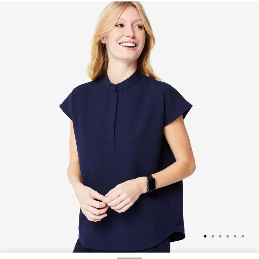 Figs Rafaela mandarin collar scrub top navy